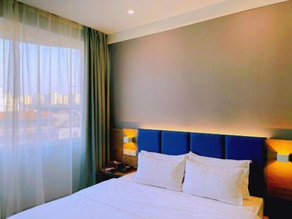 7 Days Inn Luzhou Commercial Pedestrian Street Center Εξωτερικό φωτογραφία