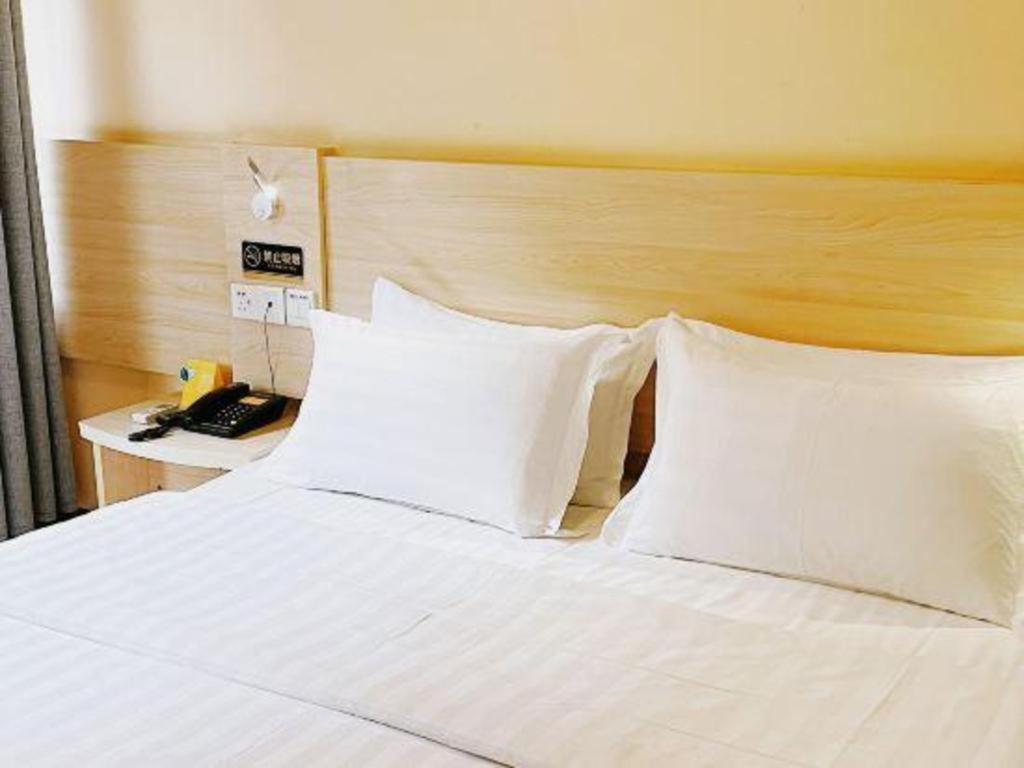 7 Days Inn Luzhou Commercial Pedestrian Street Center Εξωτερικό φωτογραφία