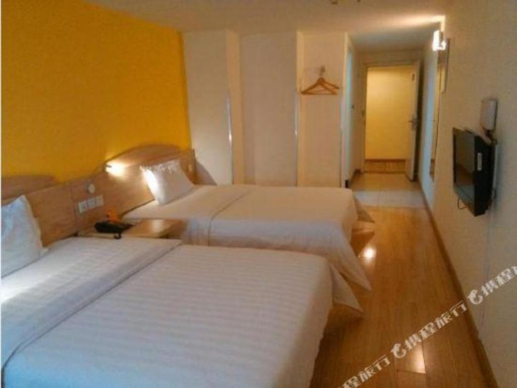 7 Days Inn Luzhou Commercial Pedestrian Street Center Εξωτερικό φωτογραφία