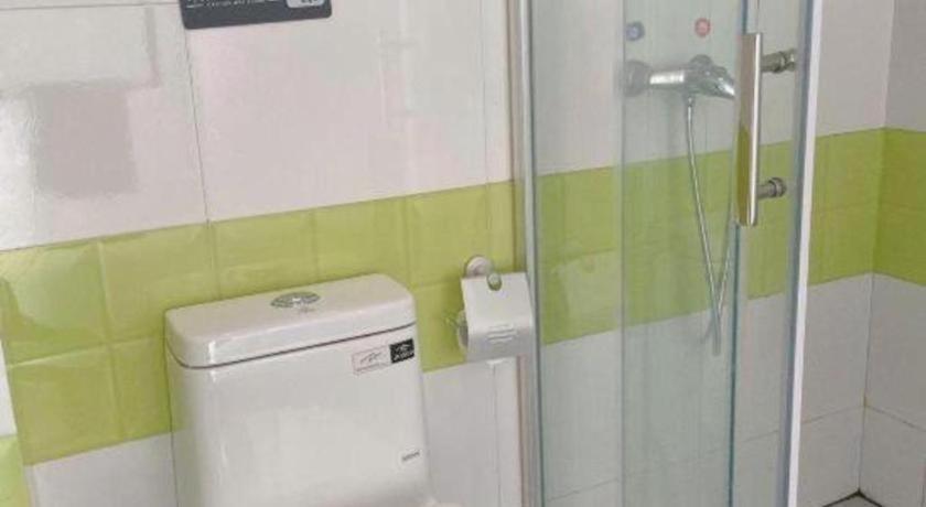 7 Days Inn Luzhou Commercial Pedestrian Street Center Εξωτερικό φωτογραφία